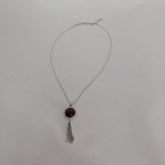 PRETTY Faux Red Garnet Tassel Necklace Long Silver Tone Chain STATEMENT NECKLACE - Picture 3 of 3